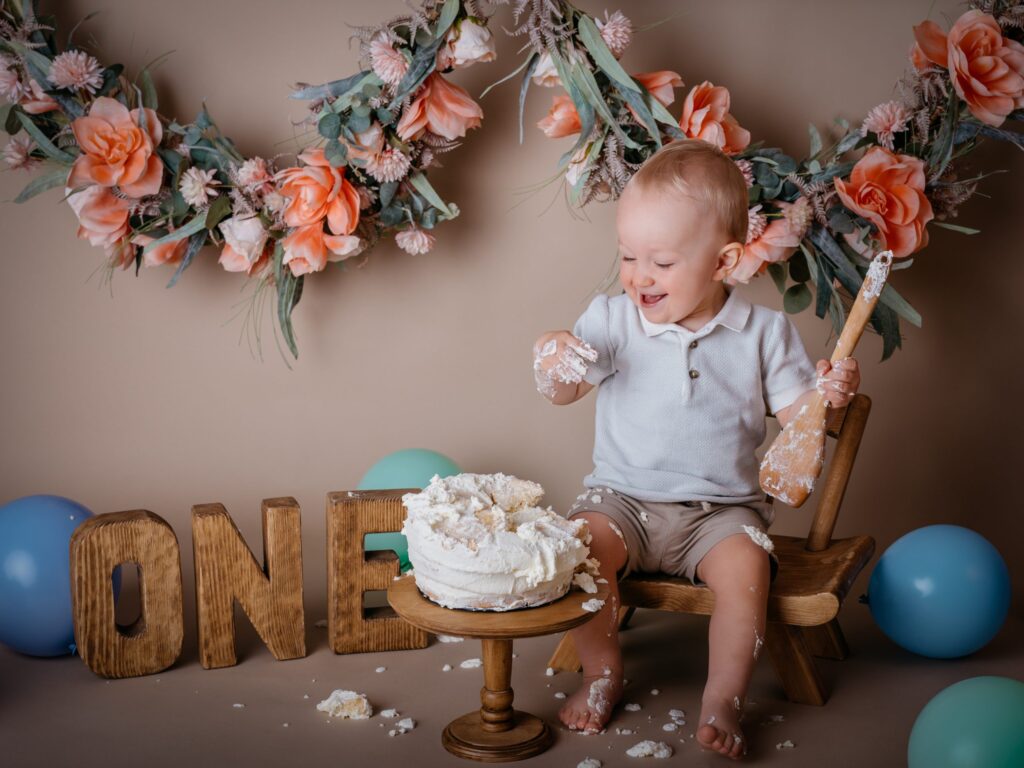 Cake-Smash-Shooting von Pictures by Inna