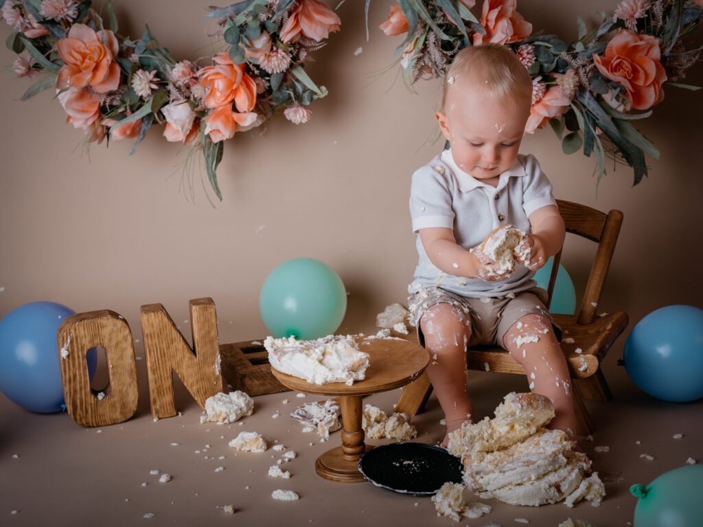Cake-Smash-Shooting von Pictures by Inna