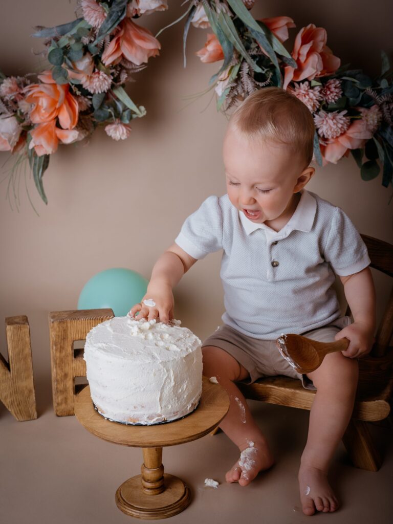 Cake-Smash-Shooting von Pictures by Inna